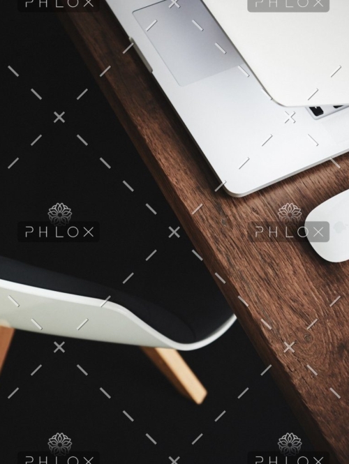 demo-attachment-958-luca-bravo-ujhKqutt3f0-unsplash